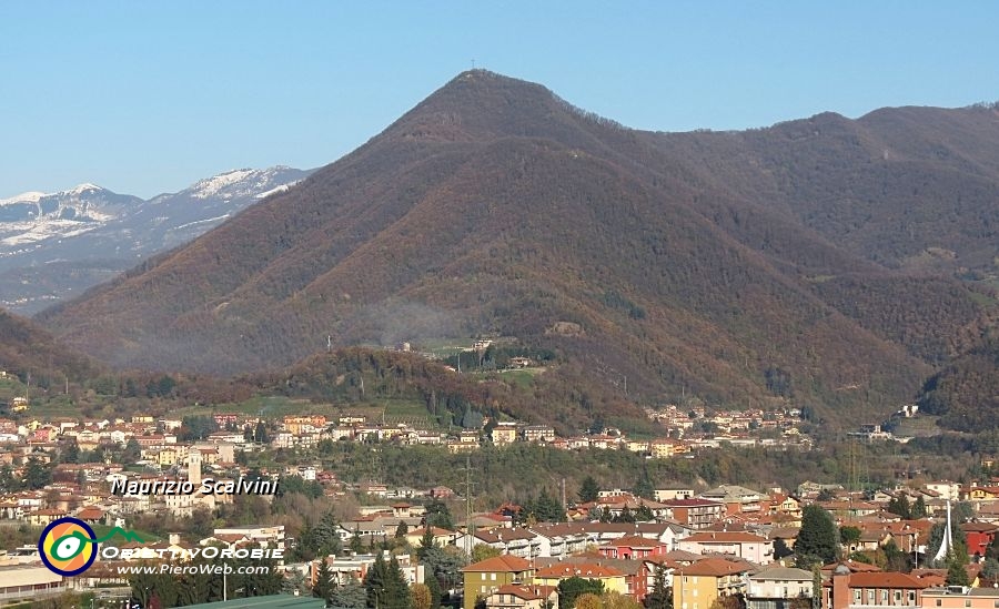 76 Il Monte Ubione ripreso dal Santuario di Sombreno..JPG